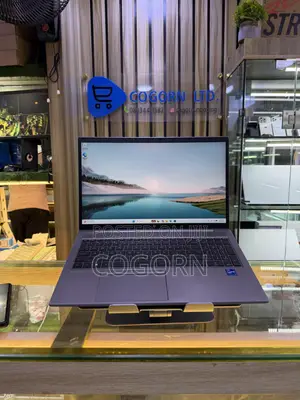 Laptop HP ZBook Firefly G8 16GB Intel Core i7 SSD 512GB