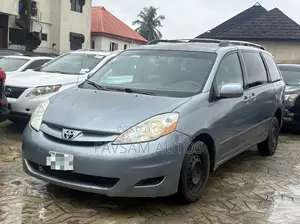 Toyota Sienna 2008 Blue