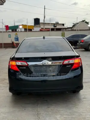 Toyota Camry XLE 4dr Sedan (3.5L 6cyl 6A) 2014 Black