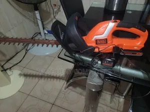 Hedge Trimmer (Rechargeable/Cordless)