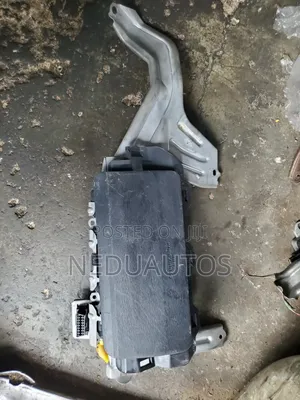 Toyota Venza Kneel Airbag 2010_2013