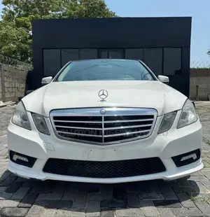 Mercedes-Benz E350 Base 4Matic Sedan AWD (3.5L 6cyl 7A) 2011 White
