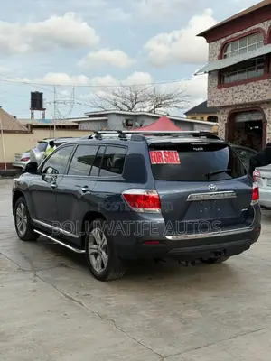 Toyota Highlander Limited 3.5L 2WD 2013 Blue