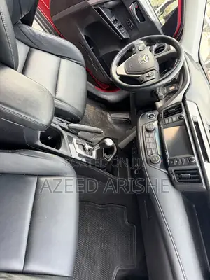 Toyota RAV4 Limited AWD (2.5L 4cyl 6A) 2016 Red