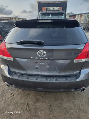 Toyota Venza V6 AWD 2012 Gray