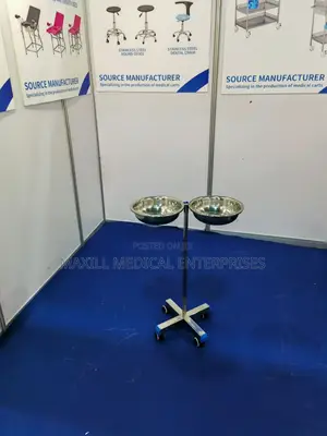 Double Bowl With Stand