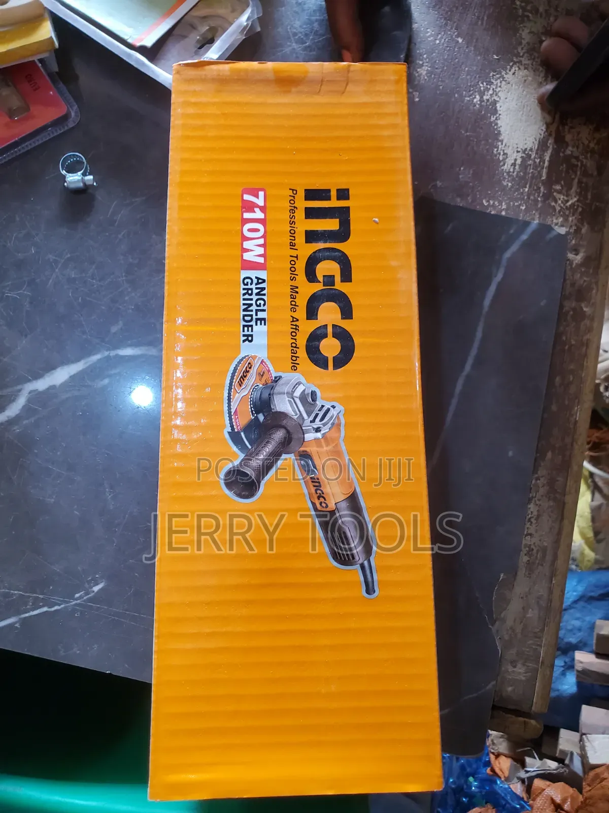 710 Watts Ingco Angle Grinder