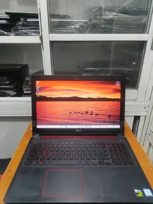 Laptop Dell Inspiron 15 5577 16GB Intel Core i5 SSD 512GB