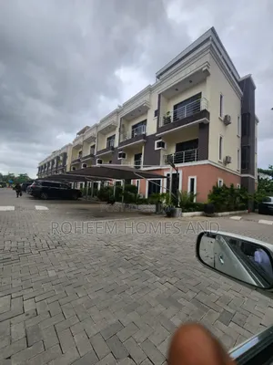Furnished 4bdrm Duplex in Secured Estate, Bourdillon for rent