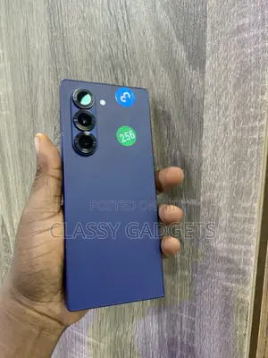 Samsung Galaxy Z Fold 3 256 GB Blue