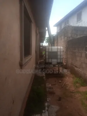 4bdrm Block of Flats in God Is Able, Okada for sale