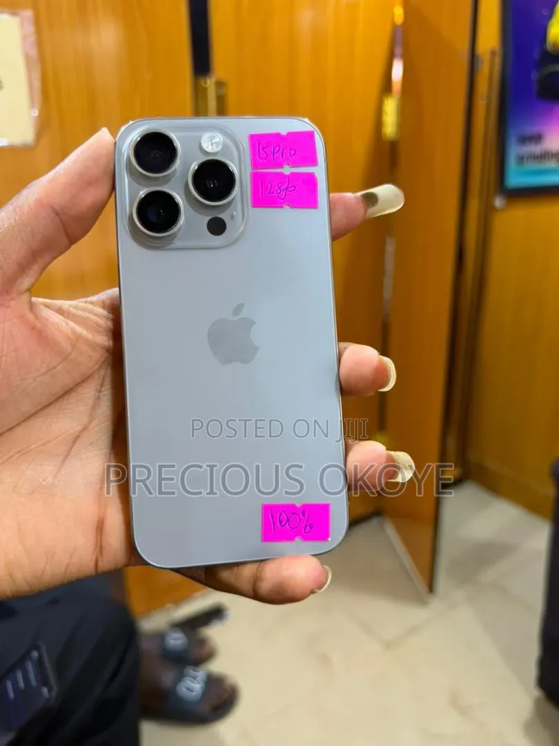 Apple iPhone 15 Pro 128 GB Silver