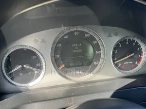 Mercedes-Benz C300 Luxury Sedan AWD (3.0L 6cyl 7A) 2008