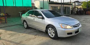 Honda Accord 2006 Silver