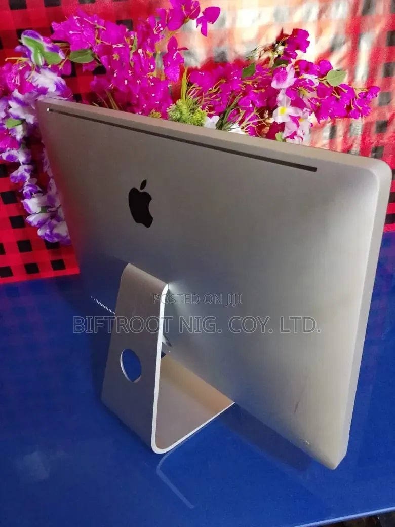 Desktop Computer Apple iMac 8GB Intel Core i5 HDD 1T