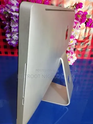 Desktop Computer Apple iMac 8GB Intel Core i5 HDD 1T
