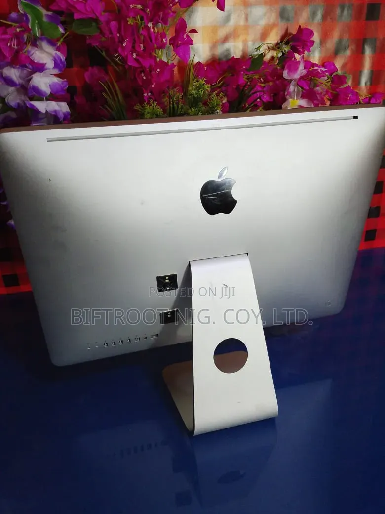 Desktop Computer Apple iMac 8GB Intel Core i5 HDD 1T