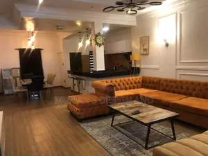 3bdrm Apartment in Canal West, Osapa london for rent