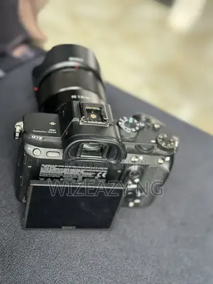 Uk Used Sony A7 Mark Iii With F1.8 35mm Lens