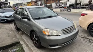 Toyota Corolla 2004 Gray