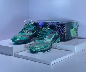 Original Saucony Progrid Omni 9 Glowconstrictor