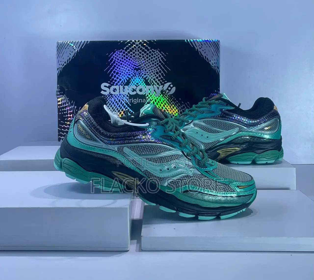 Original Saucony Progrid Omni 9 Glowconstrictor