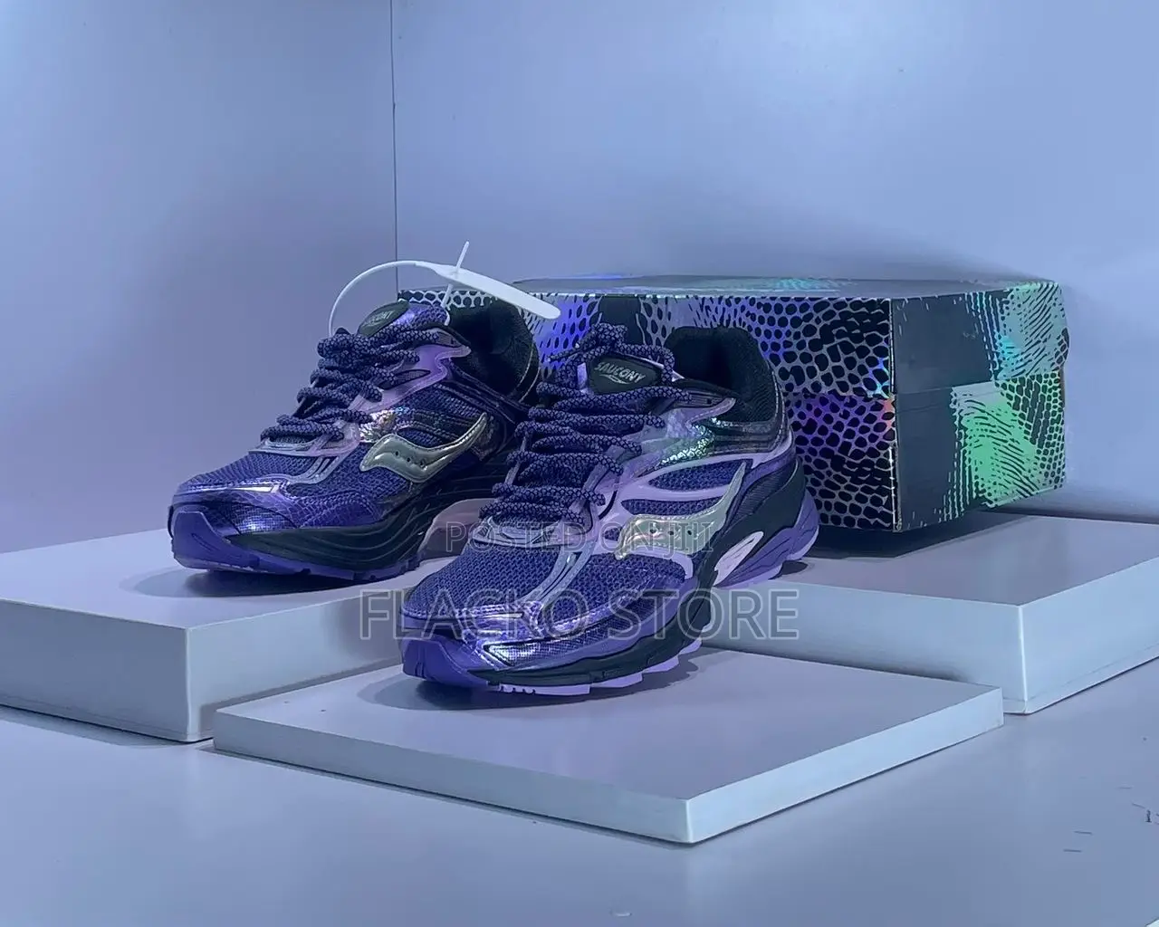 Original Saucony Progrid Omni 9 Glowconstrictor