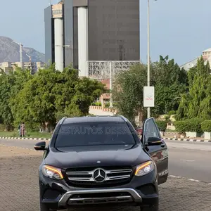 Mercedes-Benz GLC-Class 2017 Black
