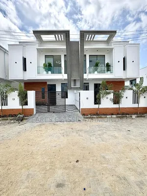 4bdrm Duplex in Ado / Ajah for sale