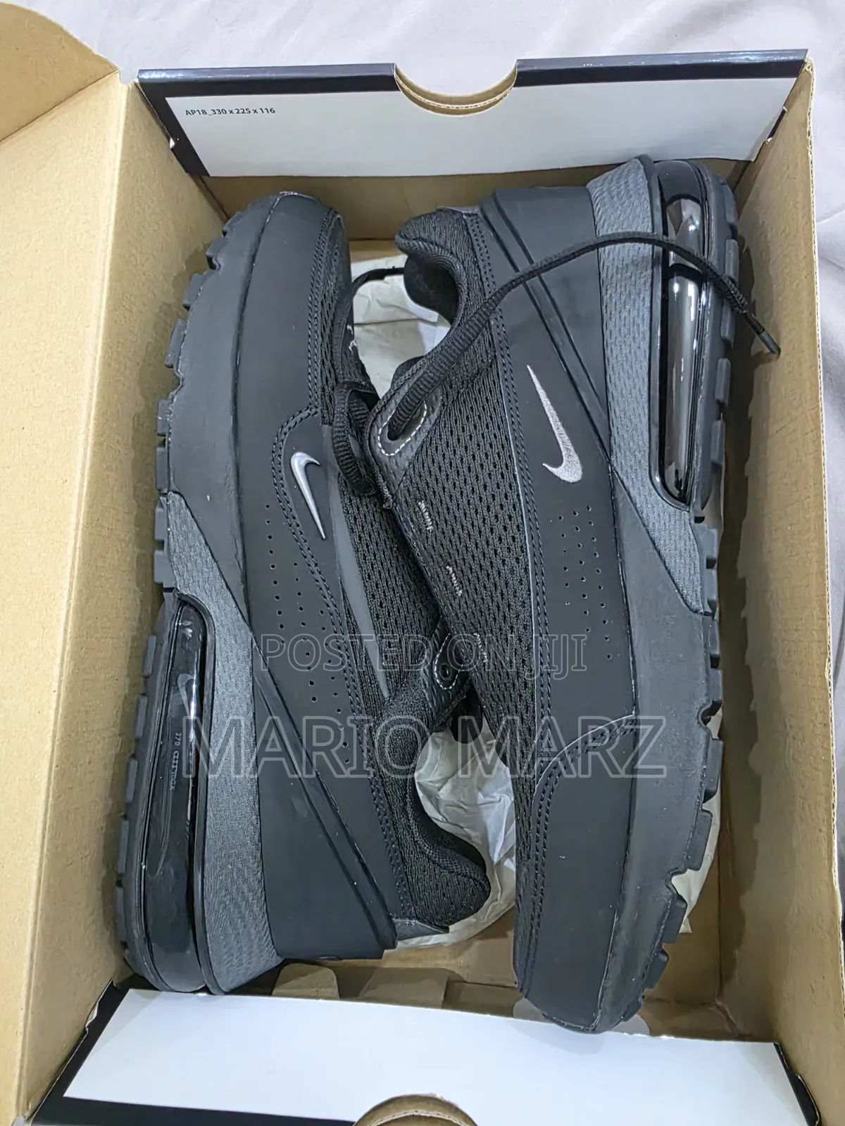 Nike Air Max 270 (Triple Black)