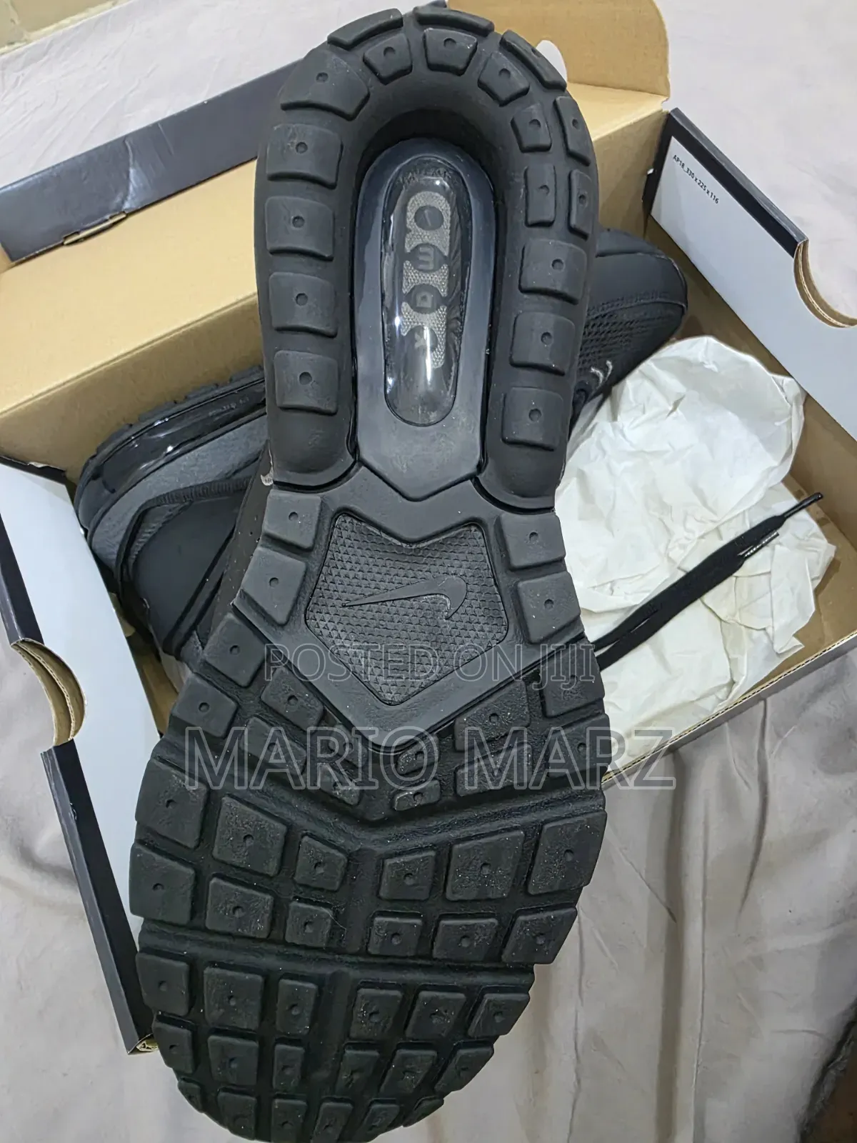Nike Air Max 270 (Triple Black)