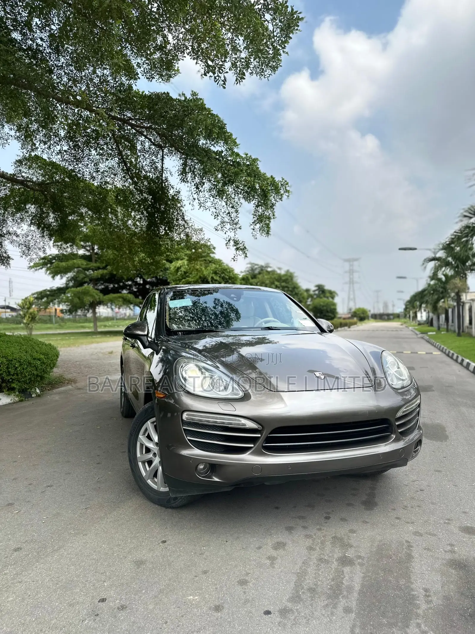 Porsche Cayenne 2013 Brown