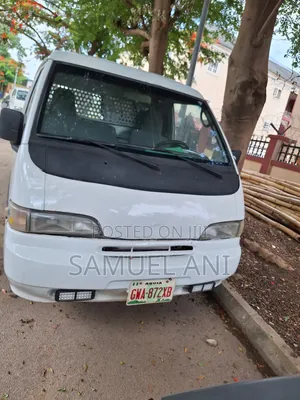 Hyundai Universe 1995 White