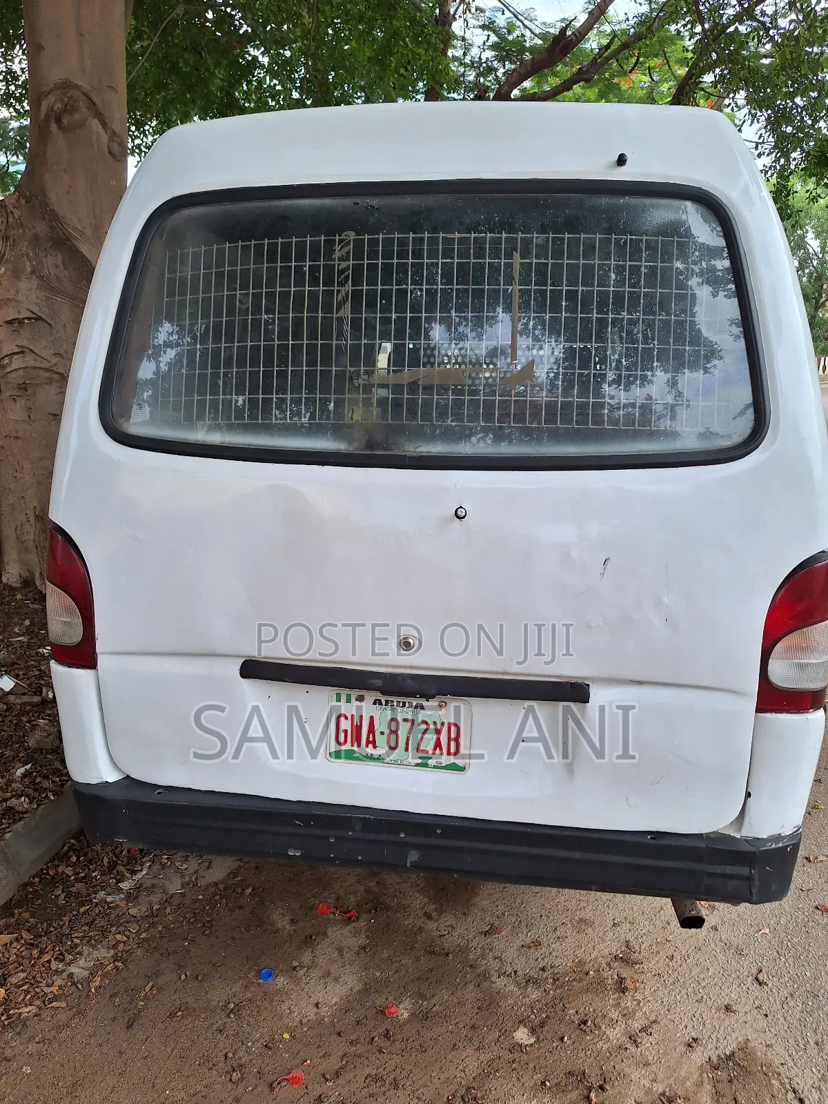 Hyundai Universe 1995 White