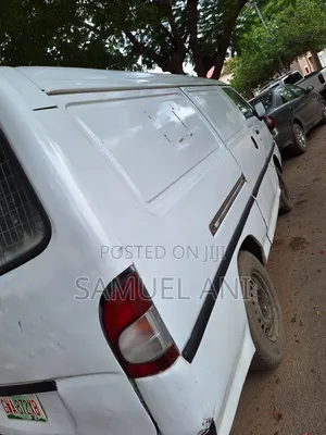 Hyundai Universe 1995 White