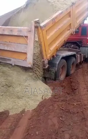 30 Tons of Granite and Sharp Sand