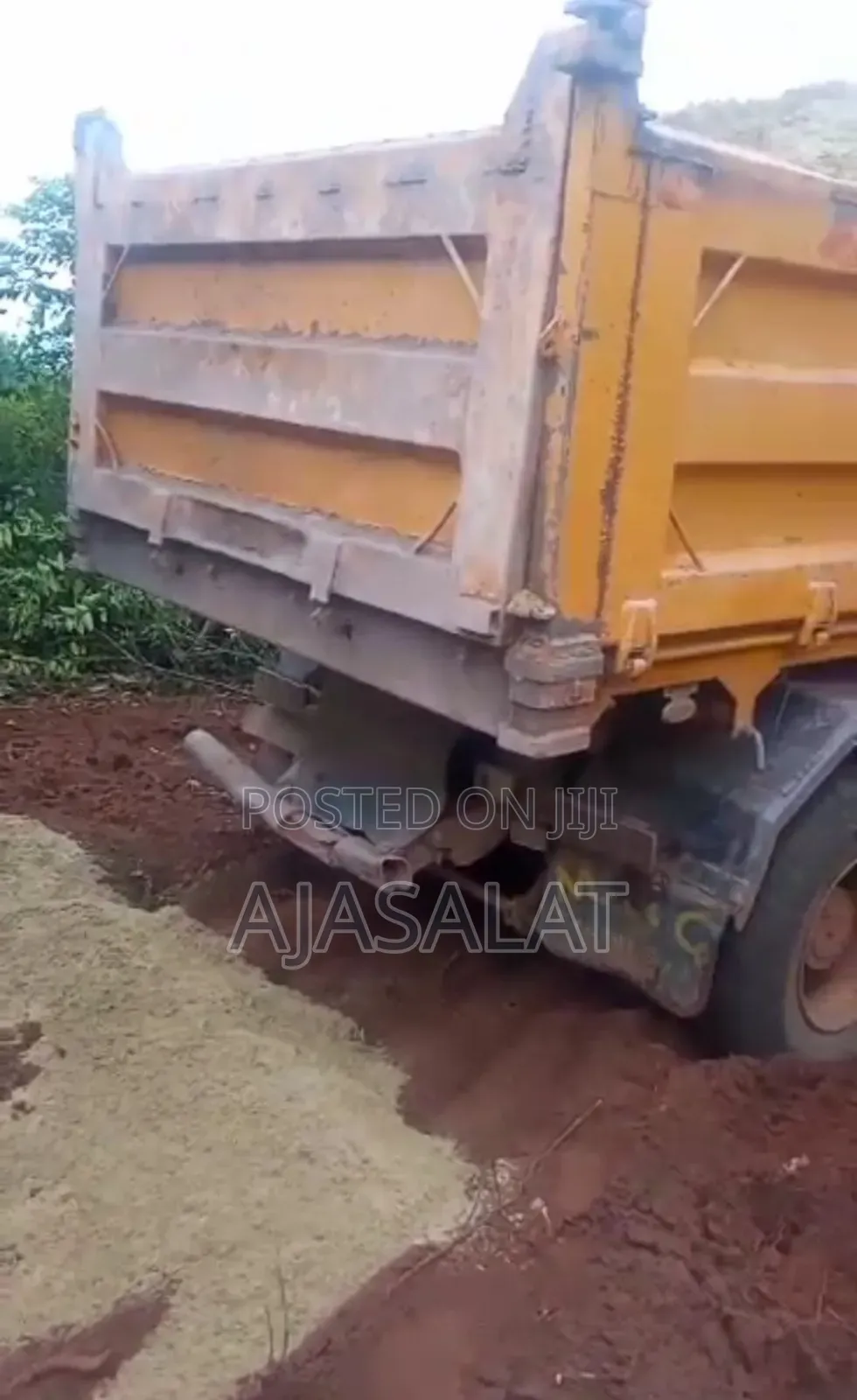 30 Tons of Granite and Sharp Sand