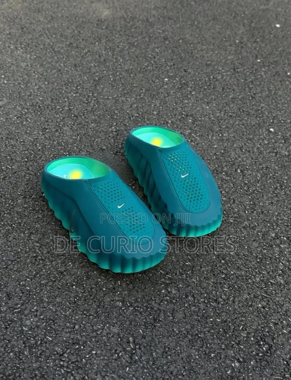 Nike Mind 001 Mules