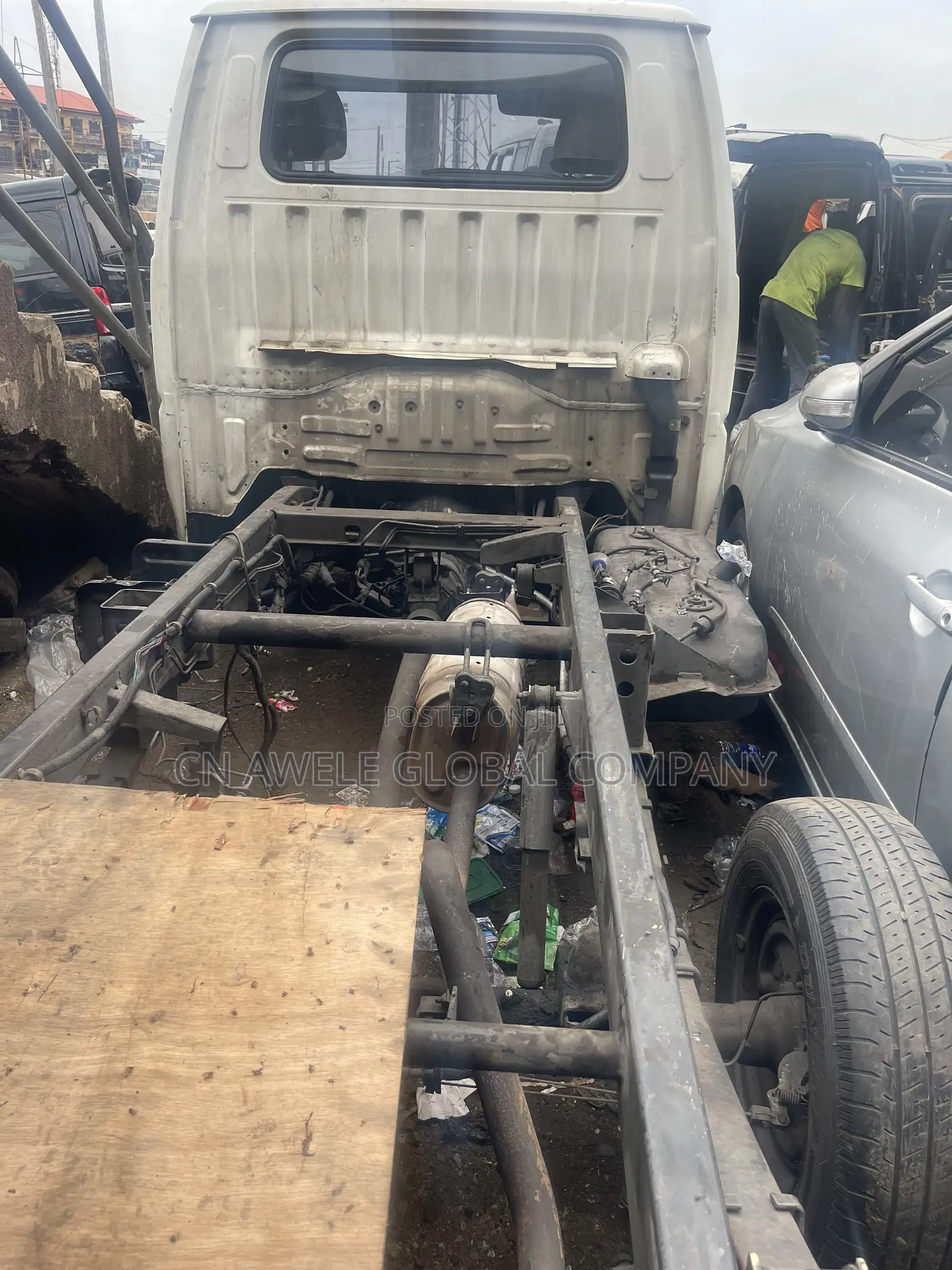 Mitsubishi Delica 2014 White