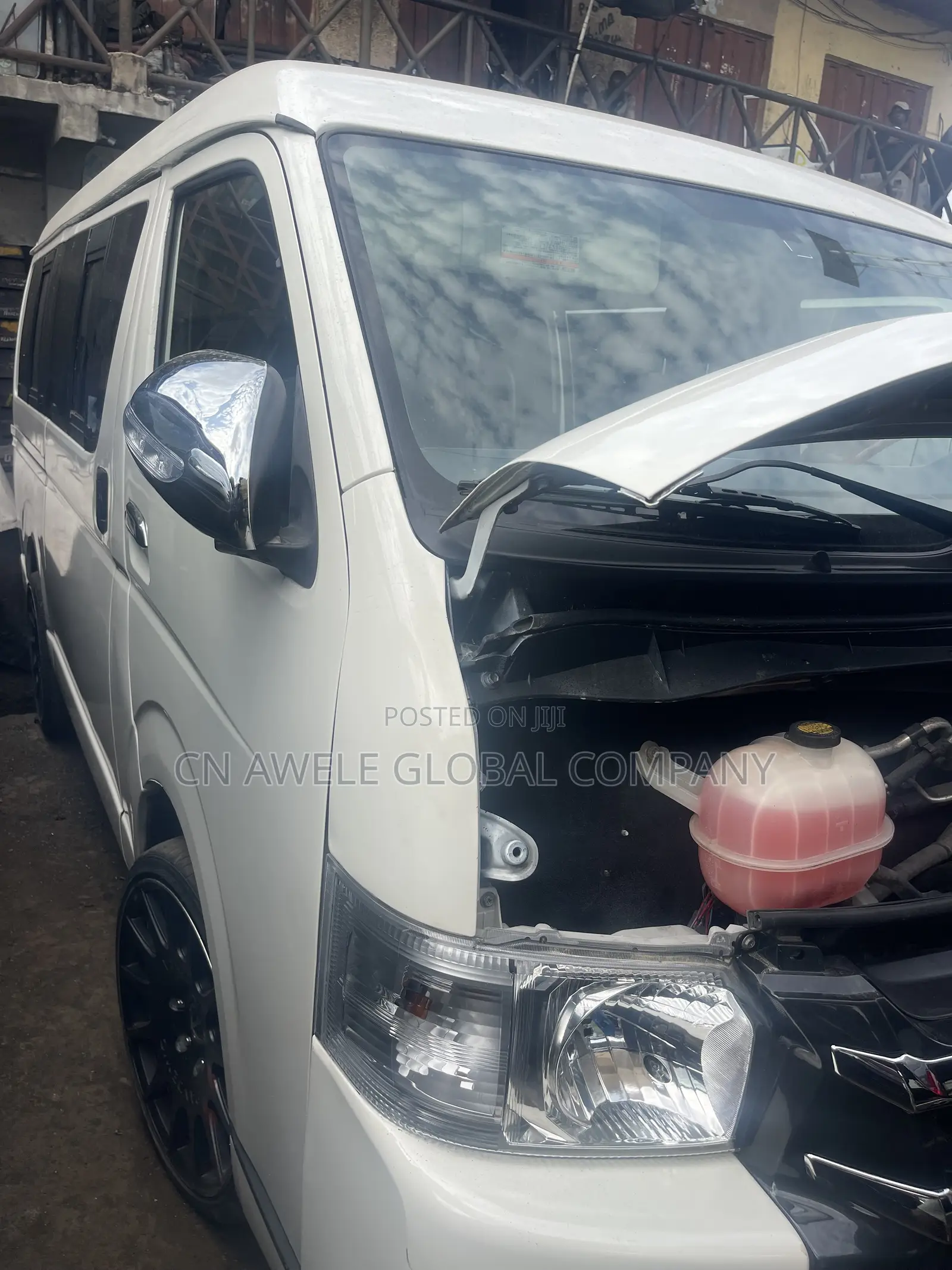 Toyota HiAce 2019 Black