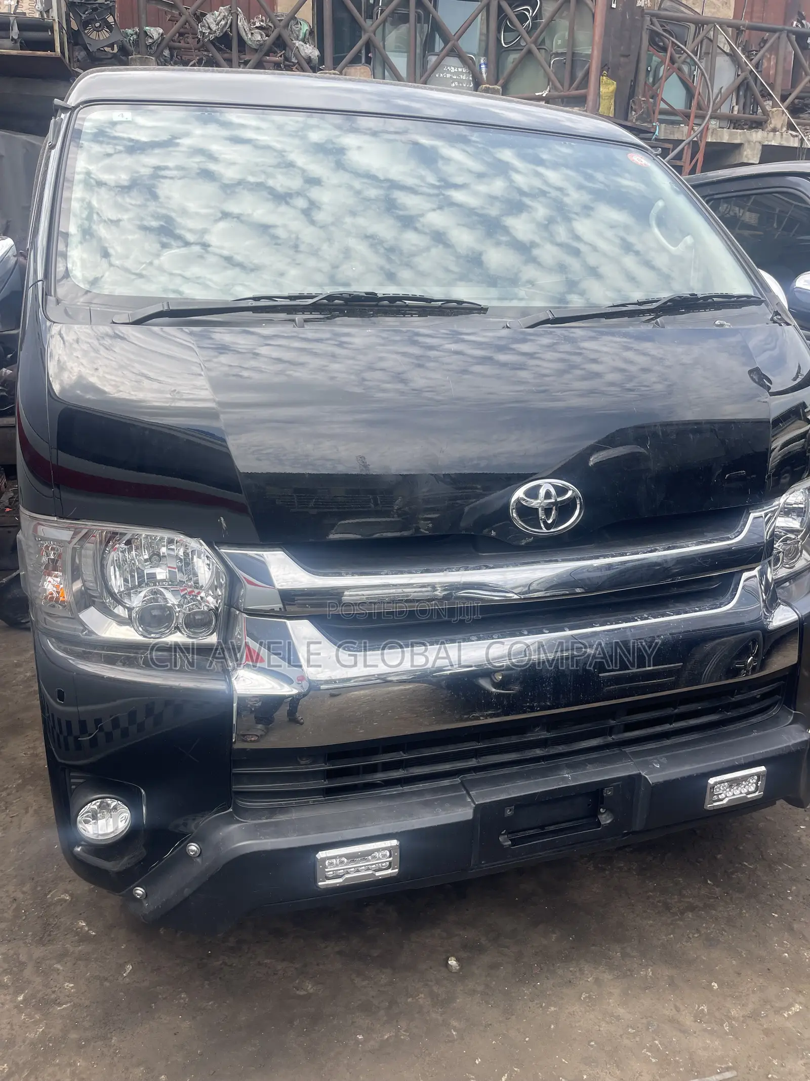 Toyota HiAce 2019 Black
