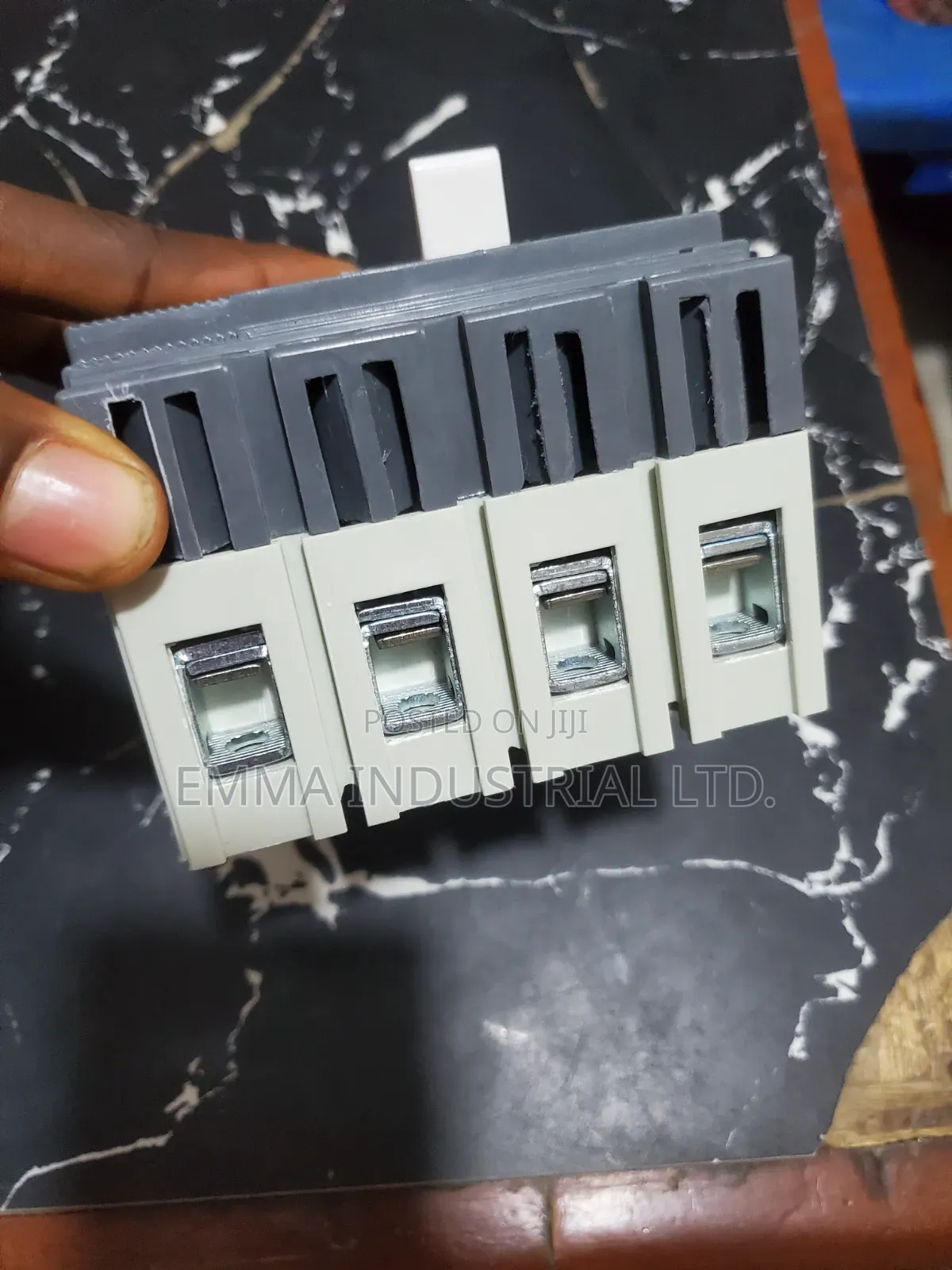 Abb Breaker 4pole 100amp Isomax