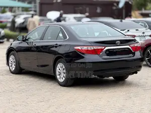 Toyota Camry LE 4dr Sedan (2.5L 4cyl 6A) 2015 Black
