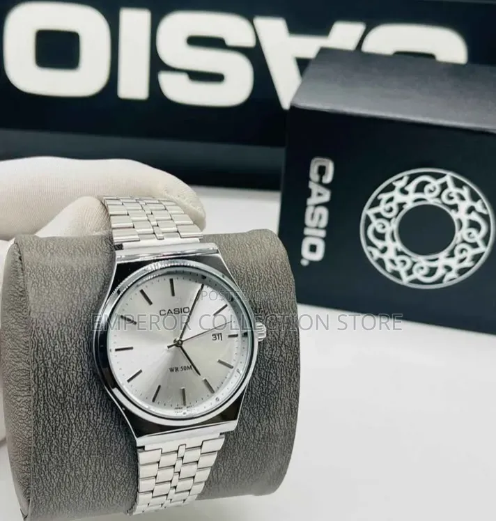 Casio Quartz Wristwatch + Free Box