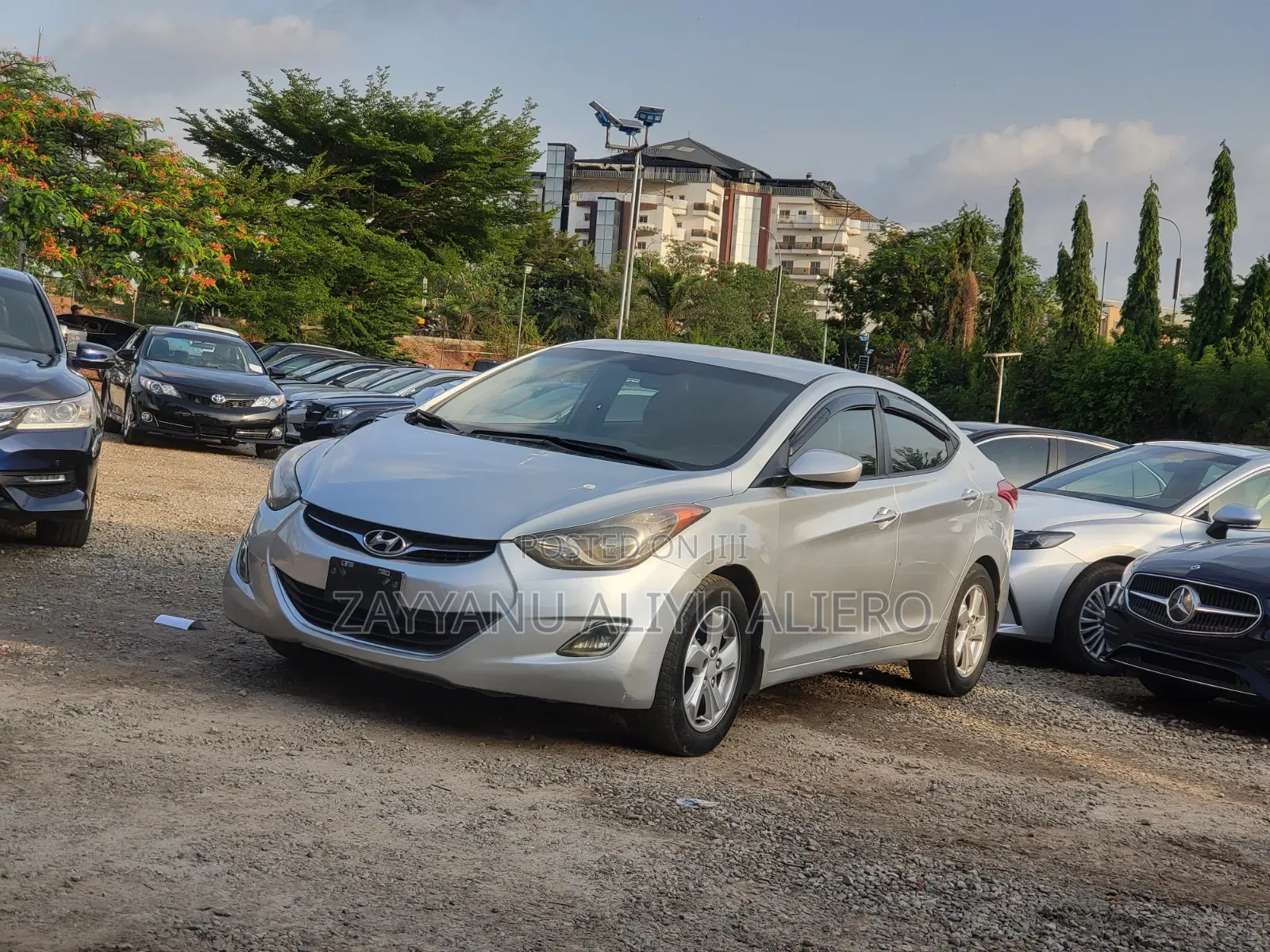 Hyundai Elantra 2011 Silver