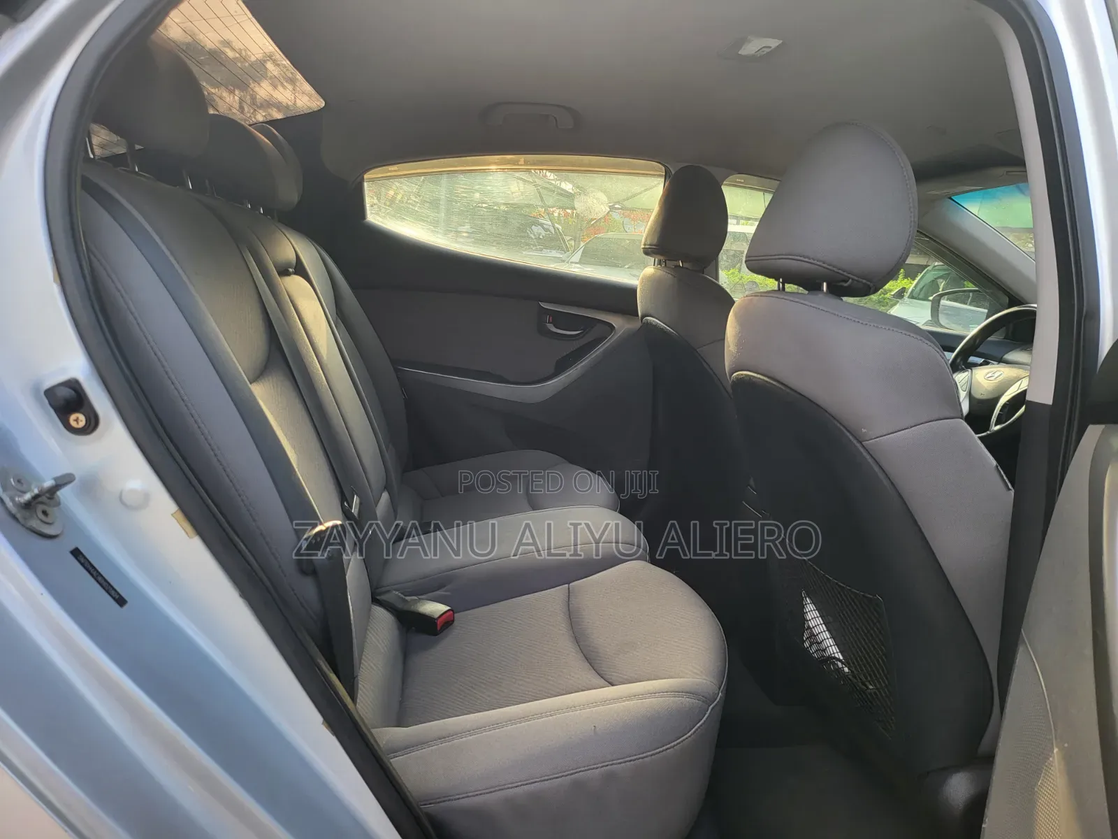 Hyundai Elantra 2011 Silver