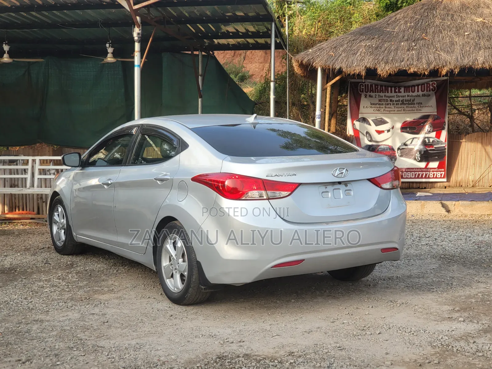 Hyundai Elantra 2011 Silver