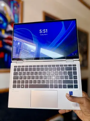 Laptop HP EliteBook 1040 G8 16GB Intel Core i7 SSD 512GB