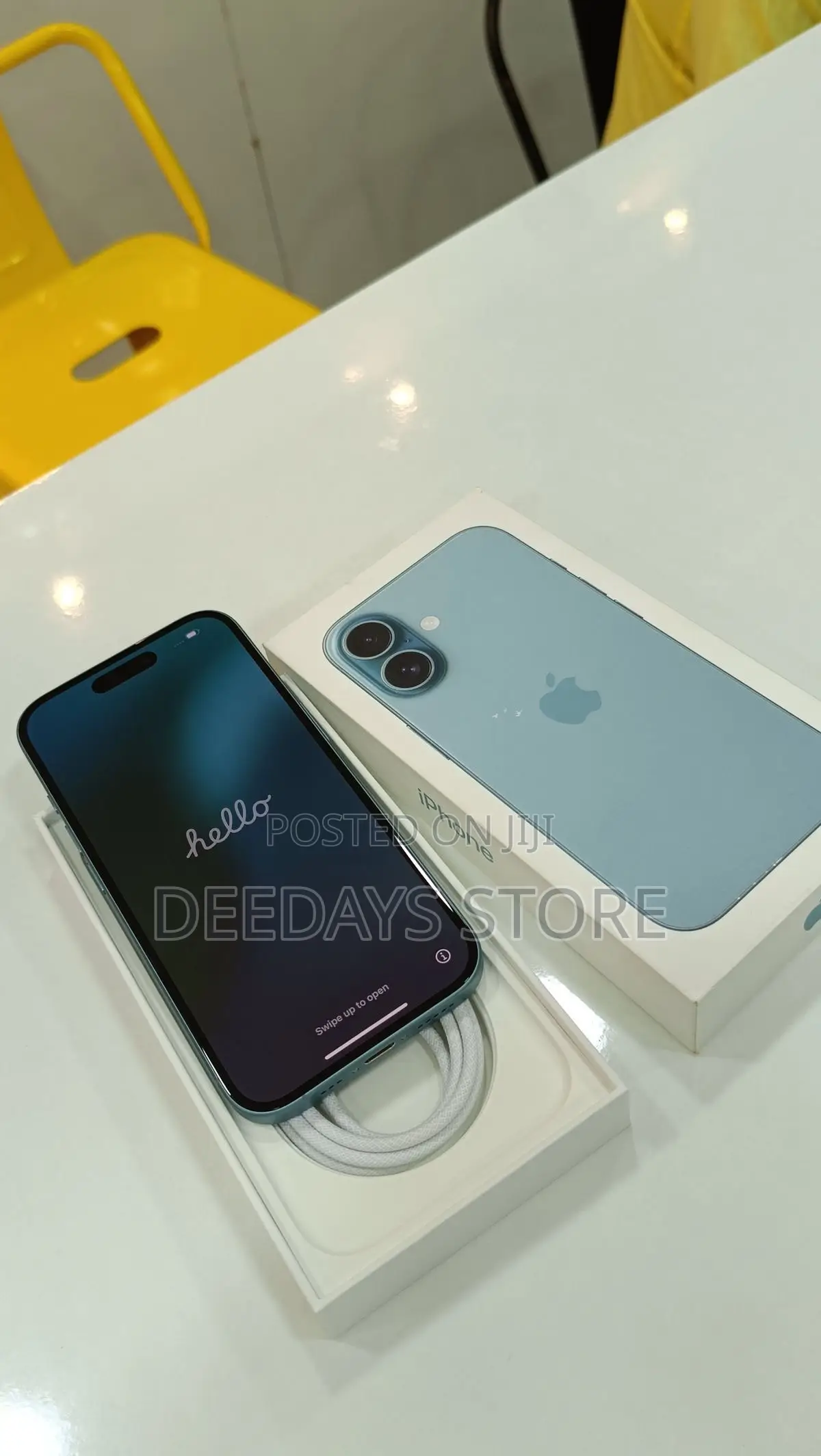 New Apple iPhone 17 256 GB Blue