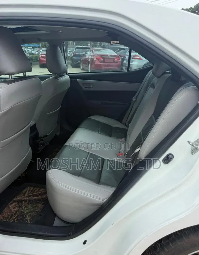 Toyota Corolla 2016 White